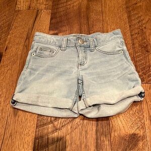 Justice Girl’s Light Denim Shorts Size 8